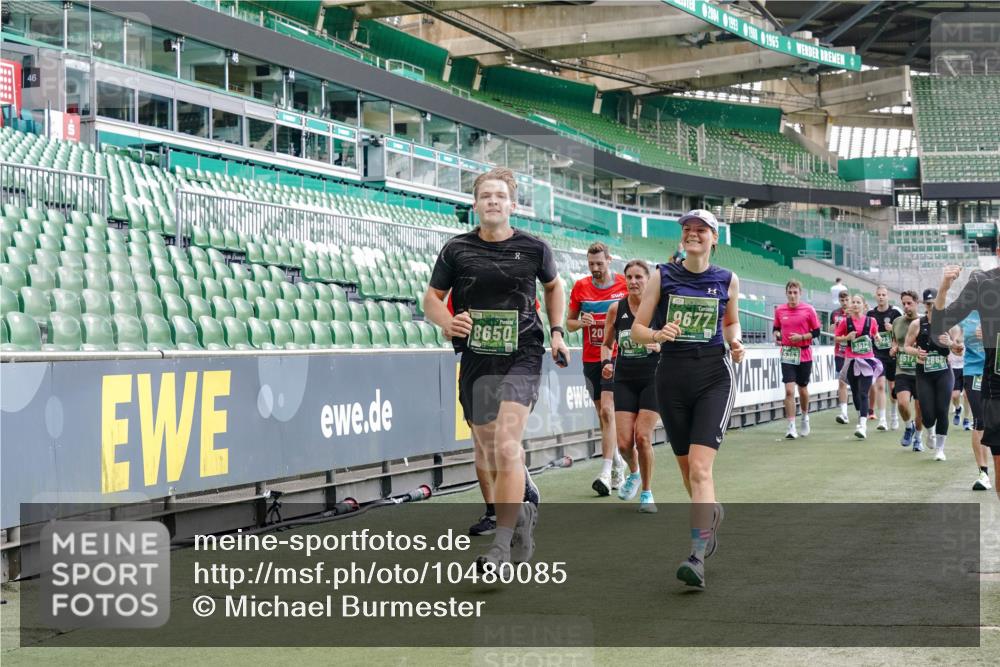 13.09.2026 - 21. swb-Marathon Bremen Michael Burmester http://msf.ph/oto/10480085 13.09.2026 13:19:06 Laufen im Stadion 311, 333, 404, 464, 486, 512, 546, 732, 753, 837, 921, 938, 1156, 1431, 1506, 1765, 1844, 1868, 1916, 2056, 2123, 2137, 2224, 2240, 2294, 2315, 2357, 2358, 2453, 2557, 2563, 2614, 2622, 2626, 2647, 2689, 2702, 2703, 2722, 2786, 2843, 2845, 2849, 2857, 2879, 2880, 2893, 2944, 2983, 2999, 3031, 3046, 3059, 3072, 3096, 3100, 3116, 3146, 3189, 3198, 3210, 3243, 3263, 3285, 3287, 3315, 3476, 3537, 3548, 3619, 3633, 3654, 3740, 3879, 4478 meine-sportfotos.de