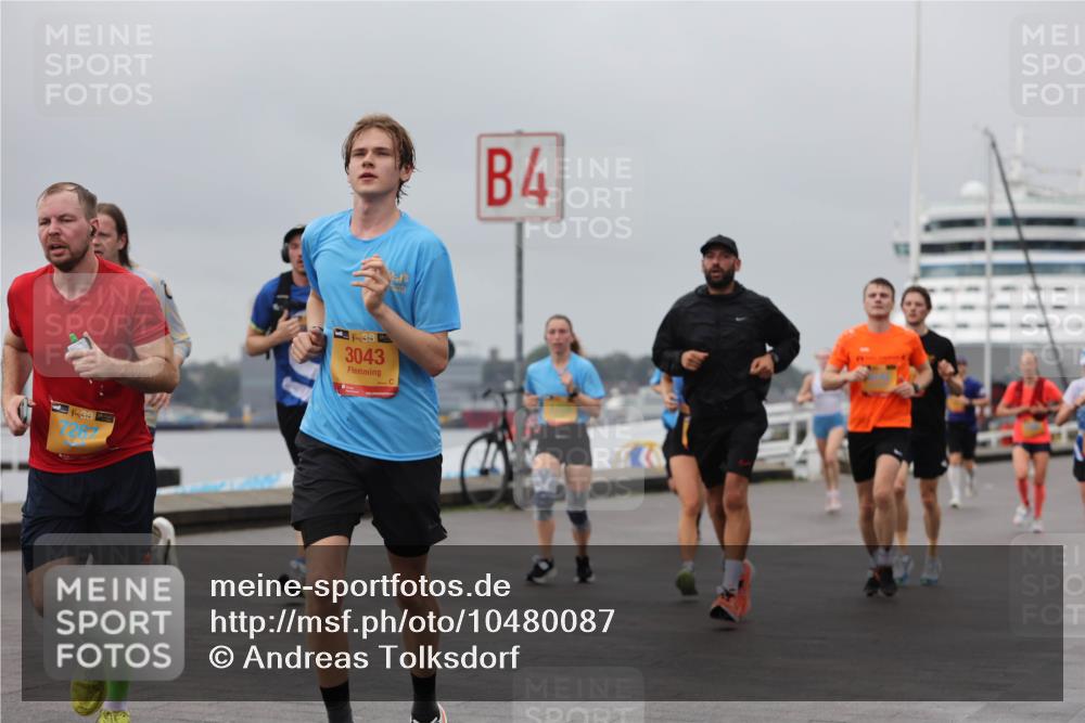 13.09.2026 - Kiel Lauf Andreas Tolksdorf http://msf.ph/oto/10480087 13.09.2026 11:53:53 Kiellinie 9, 38, 38, 3043, 4 meine-sportfotos.de