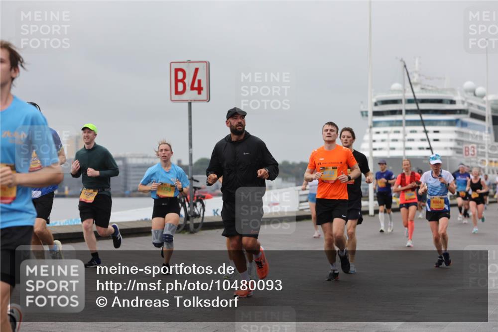 13.09.2026 - Kiel Lauf Andreas Tolksdorf http://msf.ph/oto/10480093 13.09.2026 11:53:53 Kiellinie 5688, 1759, 4, 39, 8864, 3 meine-sportfotos.de