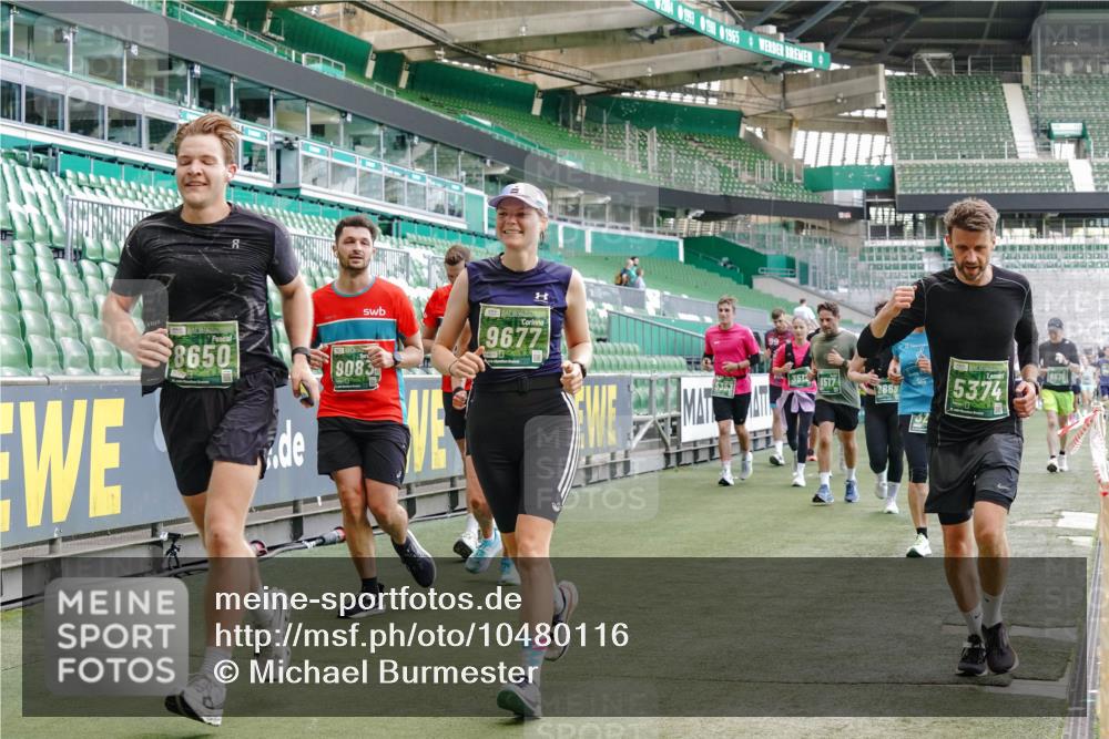 13.09.2026 - 21. swb-Marathon Bremen Michael Burmester http://msf.ph/oto/10480116 13.09.2026 13:19:06 Laufen im Stadion 311, 333, 404, 464, 486, 512, 546, 732, 753, 837, 921, 938, 1156, 1431, 1506, 1765, 1844, 1868, 1916, 2056, 2123, 2137, 2224, 2240, 2294, 2315, 2357, 2358, 2453, 2557, 2563, 2614, 2622, 2626, 2647, 2689, 2702, 2703, 2722, 2786, 2843, 2845, 2849, 2857, 2879, 2880, 2893, 2944, 2983, 2999, 3031, 3046, 3059, 3072, 3096, 3100, 3116, 3146, 3189, 3198, 3210, 3243, 3263, 3285, 3287, 3315, 3476, 3537, 3548, 3619, 3633, 3654, 3740, 3879, 4478 meine-sportfotos.de