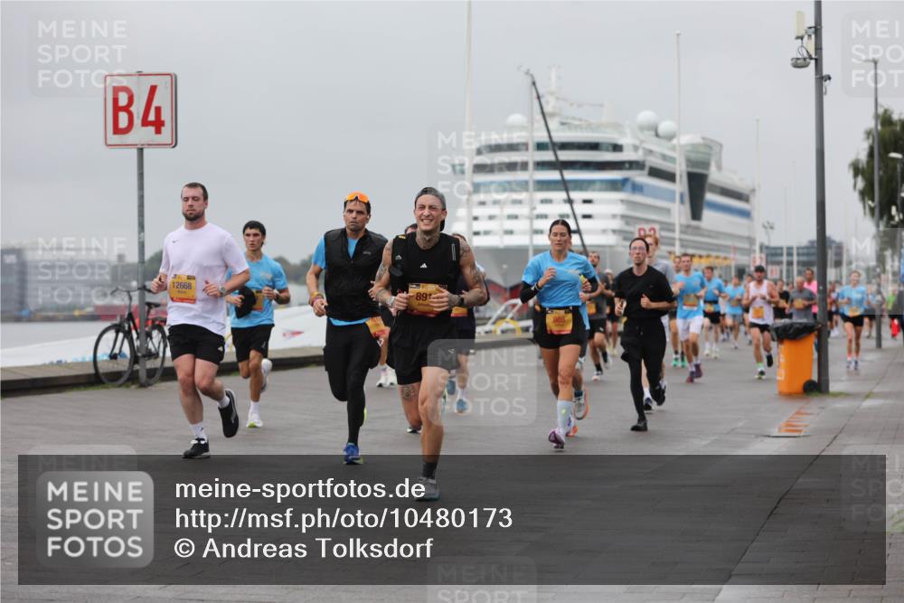 13.09.2026 - Kiel Lauf Andreas Tolksdorf http://msf.ph/oto/10480173 13.09.2026 11:54:06 Kiellinie 4, 12668, 891, 985 meine-sportfotos.de