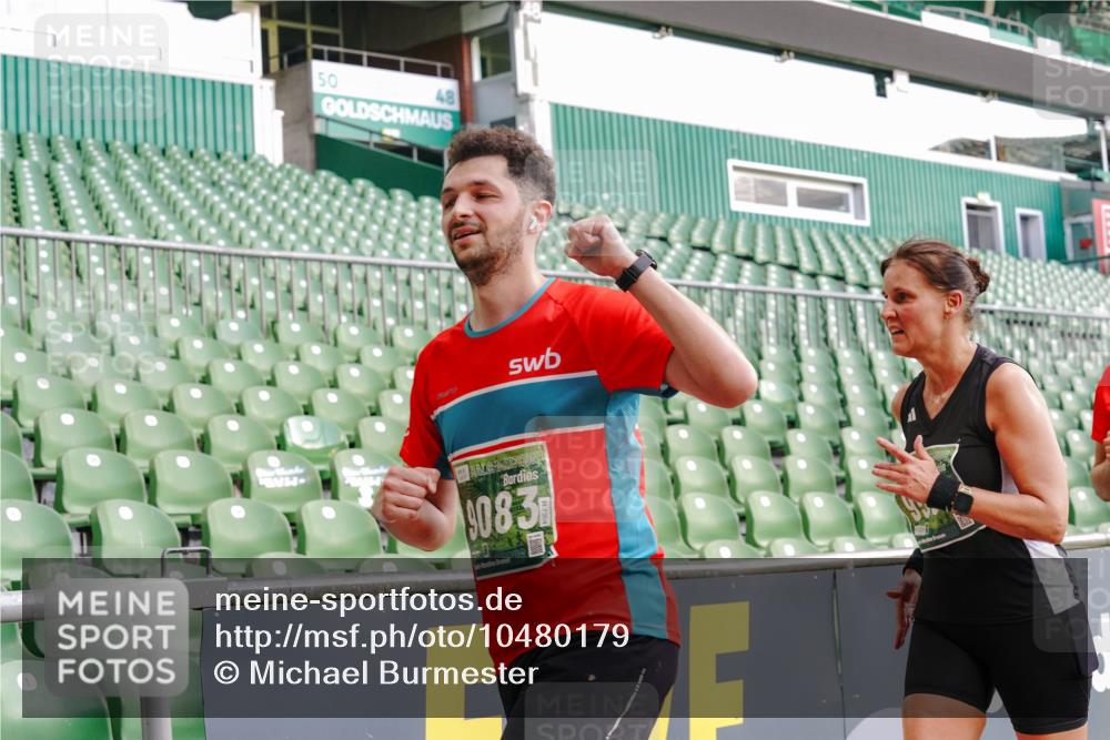 13.09.2026 - 21. swb-Marathon Bremen Michael Burmester http://msf.ph/oto/10480179 13.09.2026 13:19:10 Laufen im Stadion 311, 333, 404, 464, 486, 512, 546, 732, 753, 837, 921, 938, 1066, 1156, 1431, 1506, 1765, 1844, 1868, 1916, 2056, 2123, 2137, 2224, 2240, 2294, 2315, 2357, 2358, 2453, 2557, 2563, 2614, 2622, 2626, 2647, 2689, 2702, 2703, 2722, 2756, 2786, 2843, 2845, 2849, 2857, 2879, 2880, 2893, 2944, 2983, 2999, 3031, 3046, 3059, 3072, 3096, 3100, 3116, 3146, 3189, 3198, 3210, 3243, 3263, 3285, 3287, 3315, 3476, 3537, 3619, 3633, 3654, 3740, 3879, 4478 meine-sportfotos.de