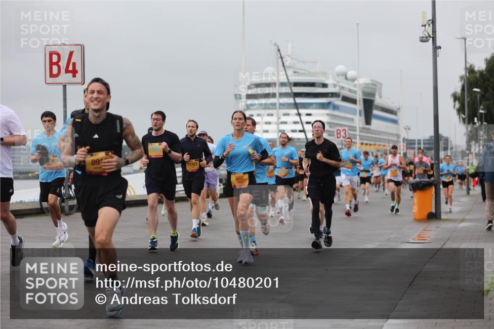 13.09.2026 - Kiel Lauf Andreas Tolksdorf http://msf.ph/oto/10480201 13.09.2026 11:54:07 Kiellinie 4, 39, 89, 11422, 985, 3 meine-sportfotos.de