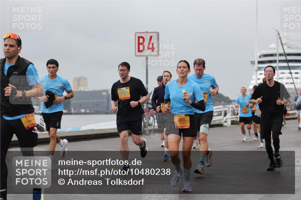 13.09.2026 - Kiel Lauf Andreas Tolksdorf http://msf.ph/oto/10480238 13.09.2026 11:54:09 Kiellinie 413, 4, 38, 985, 8 meine-sportfotos.de