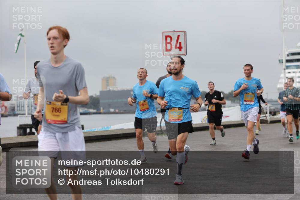 13.09.2026 - Kiel Lauf Andreas Tolksdorf http://msf.ph/oto/10480291 13.09.2026 11:54:13 Kiellinie 766, 5069, 4, 38 meine-sportfotos.de
