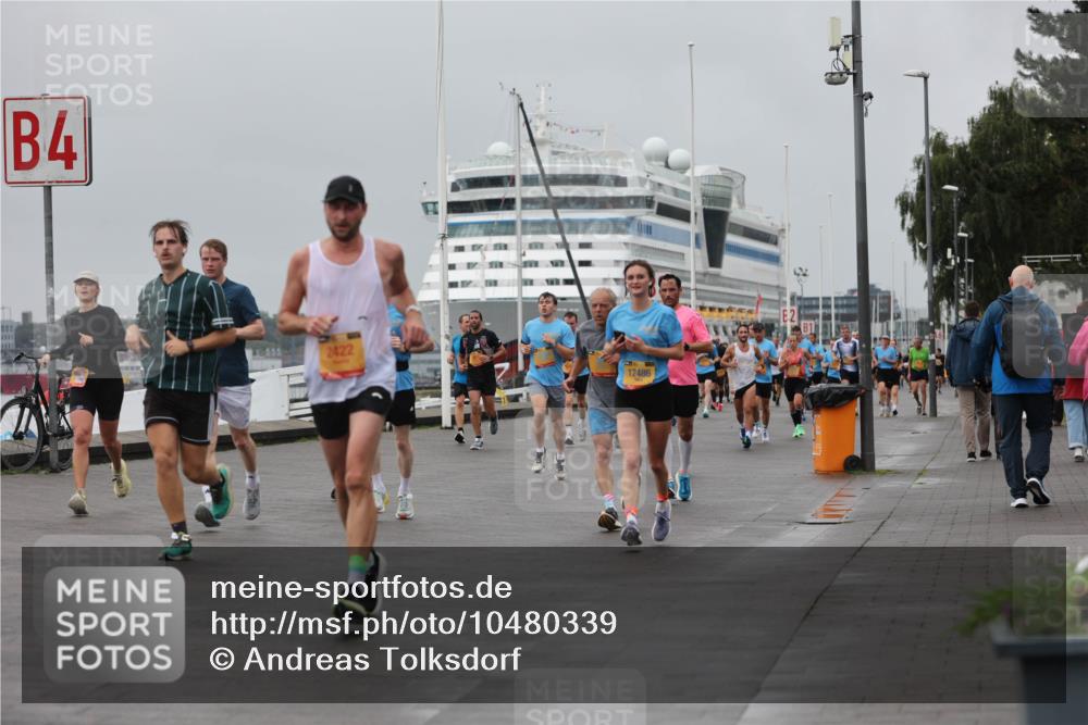 13.09.2026 - Kiel Lauf Andreas Tolksdorf http://msf.ph/oto/10480339 13.09.2026 11:54:16 Kiellinie 111, 4, 455, 2422, 12486 meine-sportfotos.de