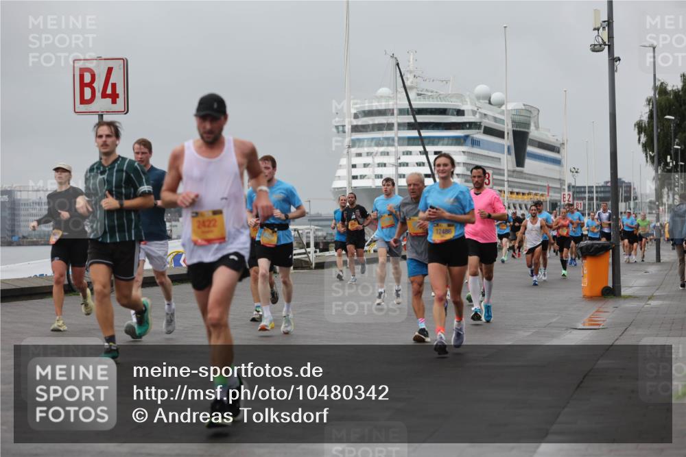 13.09.2026 - Kiel Lauf Andreas Tolksdorf http://msf.ph/oto/10480342 13.09.2026 11:54:17 Kiellinie 4, 2422, 12486 meine-sportfotos.de