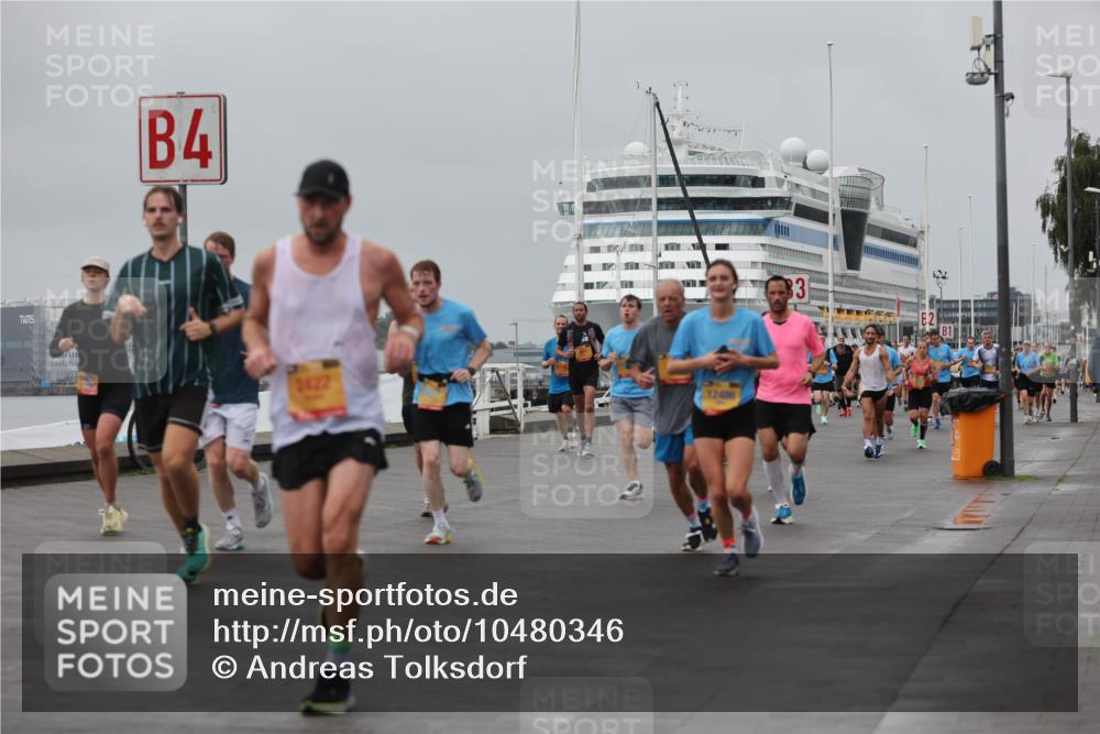 13.09.2026 - Kiel Lauf Andreas Tolksdorf http://msf.ph/oto/10480346 13.09.2026 11:54:17 Kiellinie 4, 2422, 12488, 33 meine-sportfotos.de