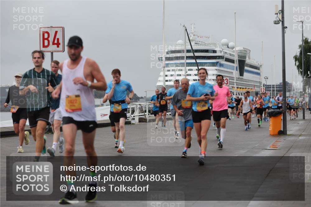 13.09.2026 - Kiel Lauf Andreas Tolksdorf http://msf.ph/oto/10480351 13.09.2026 11:54:17 Kiellinie 4, 1422, 83 meine-sportfotos.de