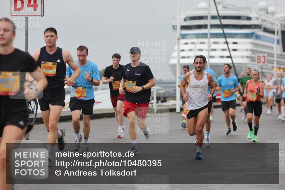 13.09.2026 - Kiel Lauf Andreas Tolksdorf http://msf.ph/oto/10480395 13.09.2026 11:54:24 Kiellinie 4, 10687, 5208, 39, 7094, 3 meine-sportfotos.de
