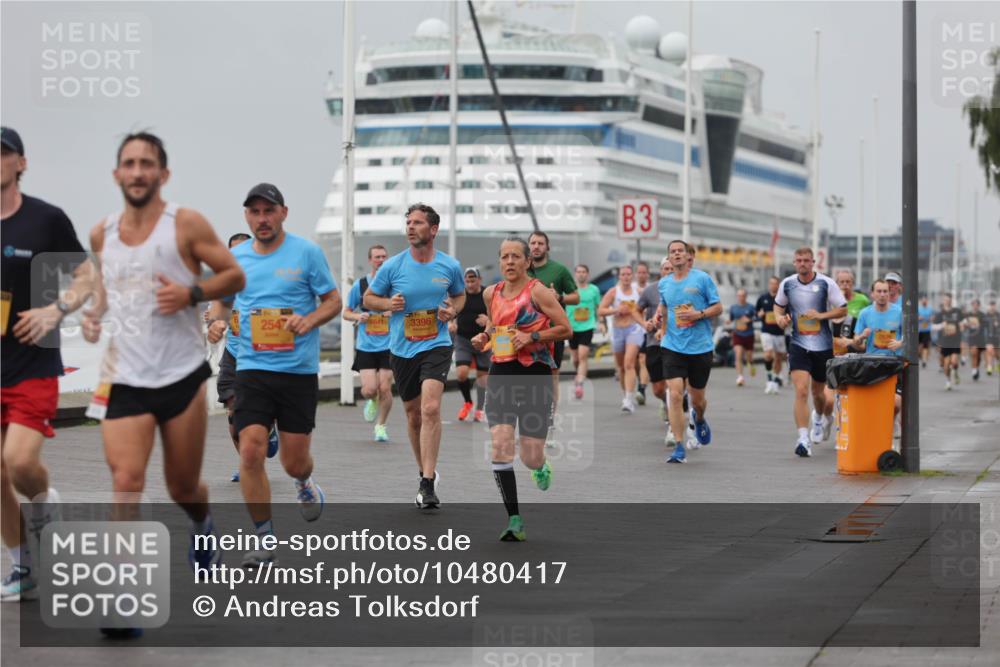 13.09.2026 - Kiel Lauf Andreas Tolksdorf http://msf.ph/oto/10480417 13.09.2026 11:54:25 Kiellinie 2547, 6641, 3396, 3 meine-sportfotos.de