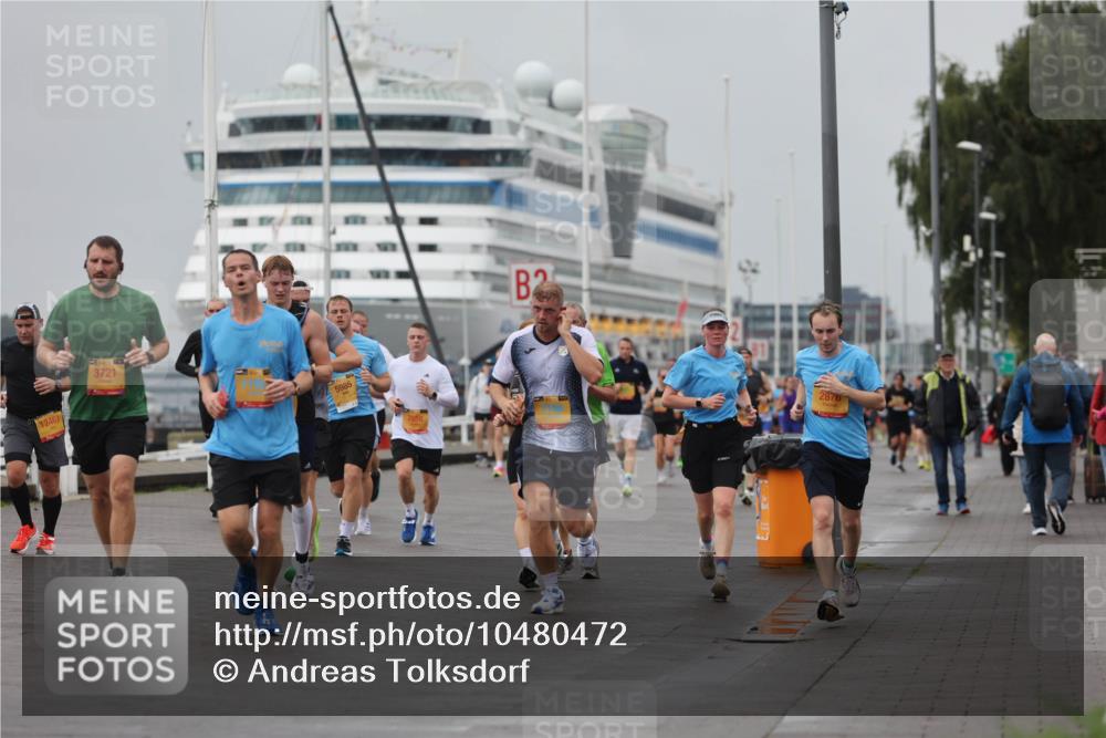 13.09.2026 - Kiel Lauf Andreas Tolksdorf http://msf.ph/oto/10480472 13.09.2026 11:54:30 Kiellinie 12461, 37, 3721, 5985, 2, 2876 meine-sportfotos.de