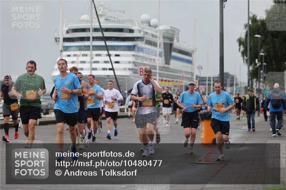 13.09.2026 - Kiel Lauf Andreas Tolksdorf http://msf.ph/oto/10480477 13.09.2026 11:54:30 Kiellinie 12461, 3721, 5985, 2876 meine-sportfotos.de