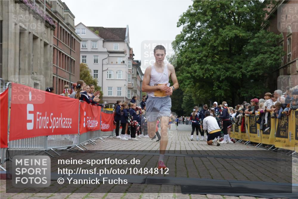 13.09.2026 - Kiel Lauf Yannick Fuchs http://msf.ph/oto/10484812 13.09.2026 10:23:02 Ziel 9678, 151, 5326, 5603, 8240, 3465, 4645, 8809, 10568, 8240 meine-sportfotos.de