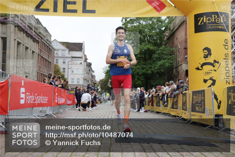 13.09.2026 - Kiel Lauf Yannick Fuchs http://msf.ph/oto/10487074 13.09.2026 10:22:48 Ziel 5326, 5603, 151, 4621, 8240, 8708, 9678, 4621, 8708 meine-sportfotos.de