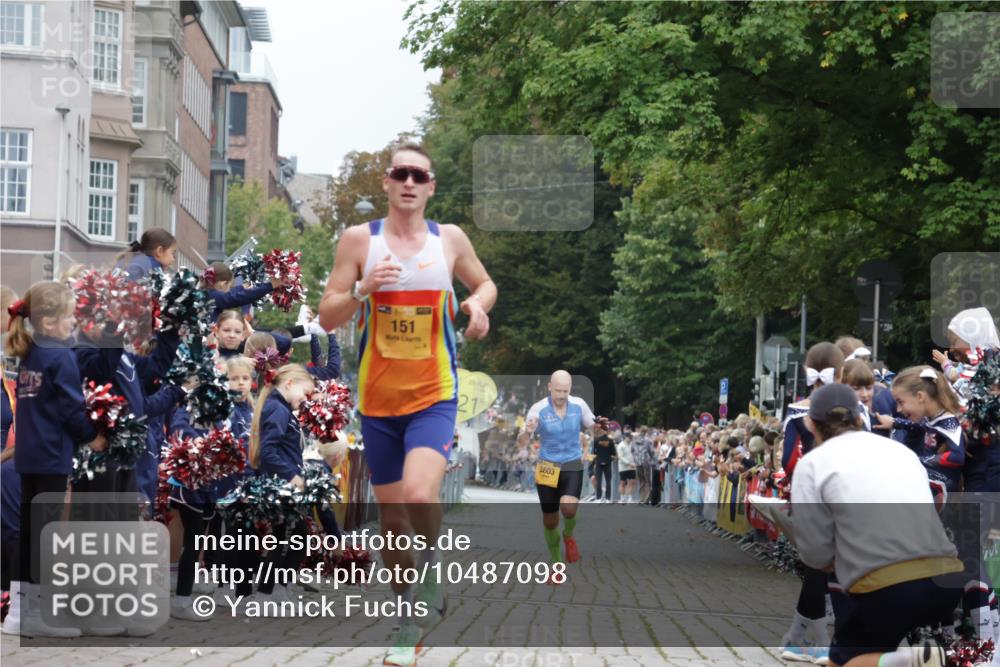 13.09.2026 - Kiel Lauf Yannick Fuchs http://msf.ph/oto/10487098 13.09.2026 10:23:08 Ziel 8809, 9678, 10568, 151, 5326, 5603, 3465, 4645, 6302, 151, 8240 meine-sportfotos.de