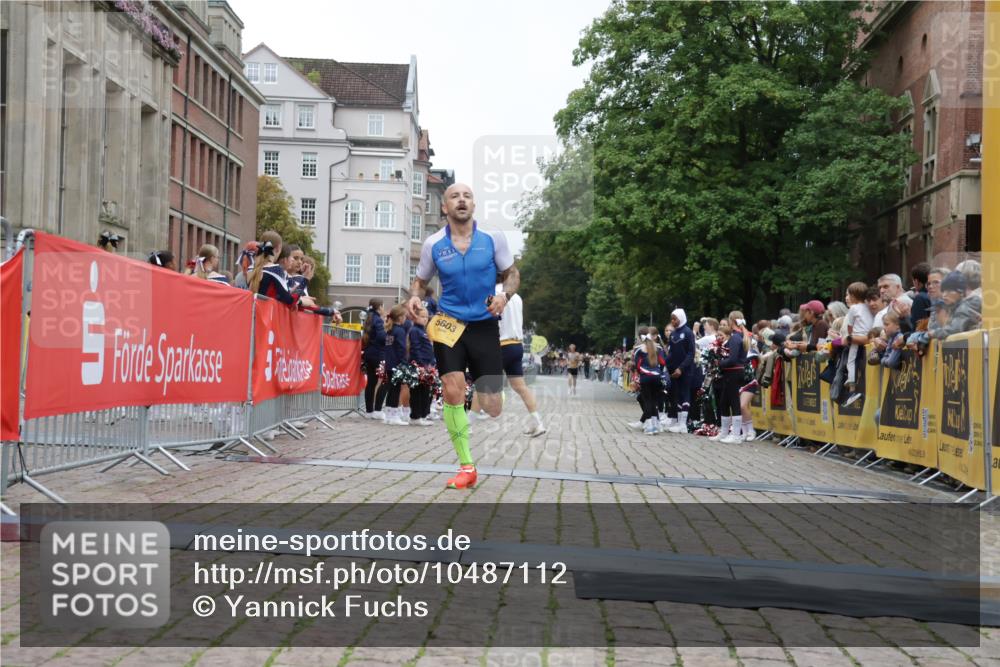 13.09.2026 - Kiel Lauf Yannick Fuchs http://msf.ph/oto/10487112 13.09.2026 10:23:14 Ziel 3465, 4645, 8809, 9678, 10568, 5326, 5603, 716, 6302, 151, 5603 meine-sportfotos.de