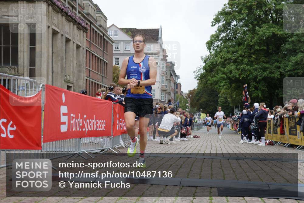 13.09.2026 - Kiel Lauf Yannick Fuchs http://msf.ph/oto/10487136 13.09.2026 10:23:40 Ziel 716, 2937, 3465, 4645, 6302, 8809, 9678, 10568, 9678 meine-sportfotos.de