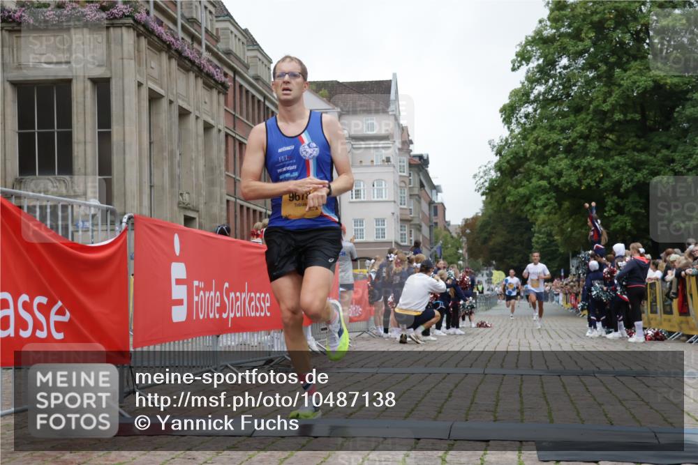 13.09.2026 - Kiel Lauf Yannick Fuchs http://msf.ph/oto/10487138 13.09.2026 10:23:40 Ziel 716, 2937, 3465, 4645, 6302, 8809, 9678, 10568, 9678 meine-sportfotos.de