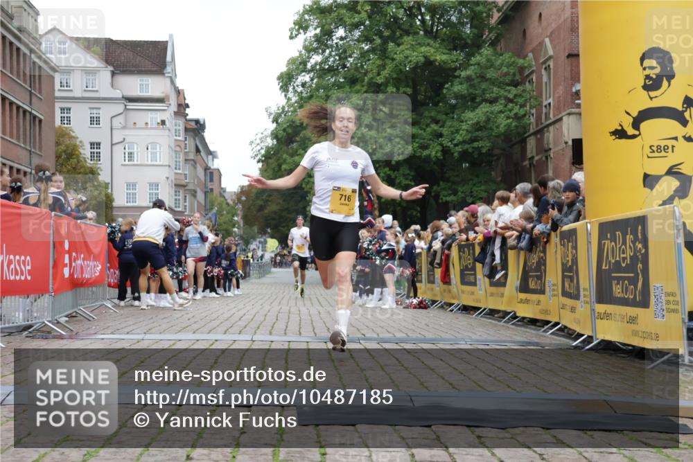 13.09.2026 - Kiel Lauf Yannick Fuchs http://msf.ph/oto/10487185 13.09.2026 10:24:09 Ziel 6018, 6433, 7195, 716, 2937, 2664, 7457, 9298, 11647, 716 meine-sportfotos.de