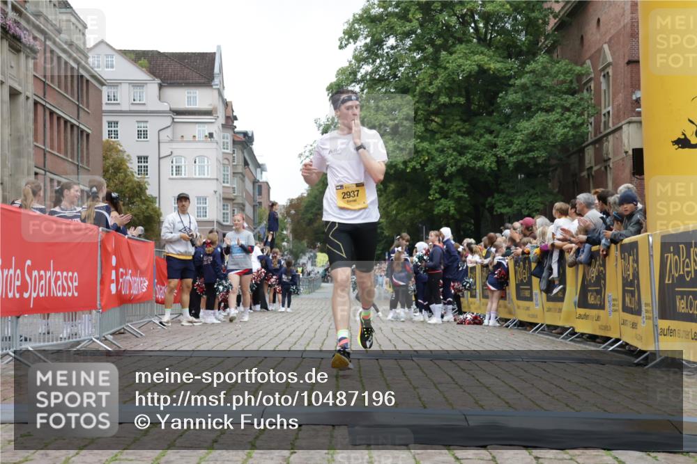 13.09.2026 - Kiel Lauf Yannick Fuchs http://msf.ph/oto/10487196 13.09.2026 10:24:13 Ziel 2664, 6018, 6433, 7195, 9298, 2937, 4199, 7457, 11647, 716, 2937 meine-sportfotos.de