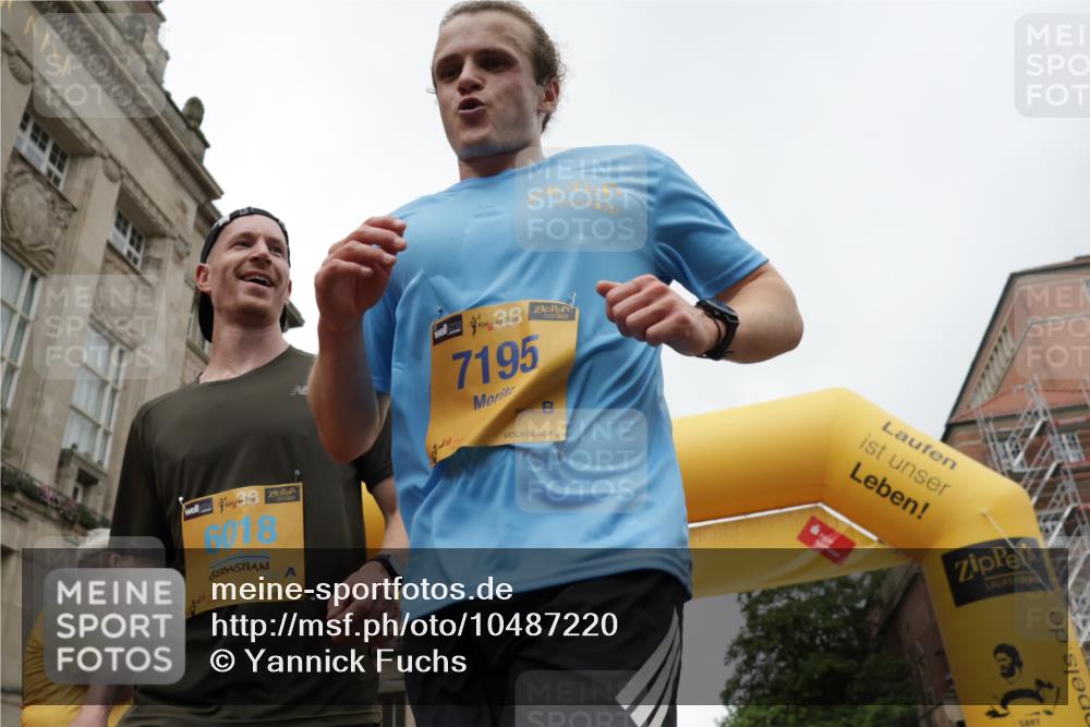13.09.2026 - Kiel Lauf Yannick Fuchs http://msf.ph/oto/10487220 13.09.2026 10:24:49 Ziel 2158, 2501, 7233, 11798, 2664, 4199, 7457, 9298, 11647, 6174, 7069, 8656, 2664, 6018, 6433, 7195, 9298 meine-sportfotos.de
