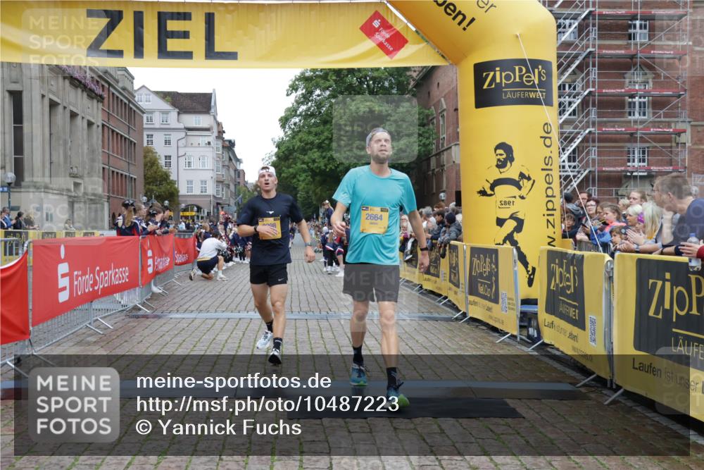 13.09.2026 - Kiel Lauf Yannick Fuchs http://msf.ph/oto/10487223 13.09.2026 10:24:52 Ziel 2158, 7069, 7233, 8656, 11798, 2501, 4199, 7457, 9298, 11647, 6174, 2664, 7195, 9298 meine-sportfotos.de