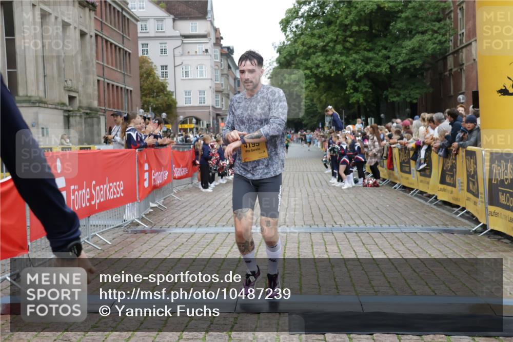 13.09.2026 - Kiel Lauf Yannick Fuchs http://msf.ph/oto/10487239 13.09.2026 10:25:05 Ziel 6174, 7069, 8656, 2158, 2501, 4199, 7233, 11798, 4858, 4199, 7457 meine-sportfotos.de