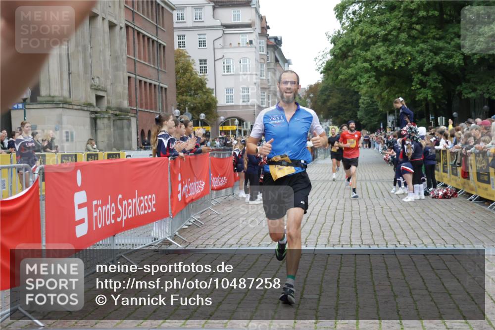 13.09.2026 - Kiel Lauf Yannick Fuchs http://msf.ph/oto/10487258 13.09.2026 10:25:28 Ziel 6958, 8566, 10095, 4858, 6174, 7069, 7233, 8656, 1625, 2084, 2107, 6585, 7377, 8643, 2158, 7069, 7233, 11798 meine-sportfotos.de