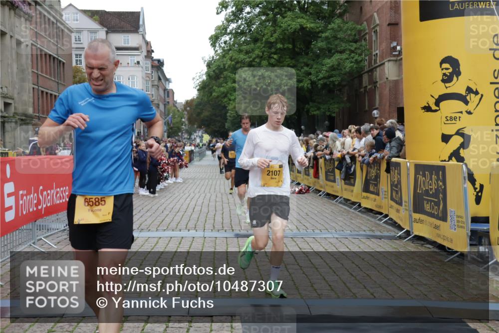13.09.2026 - Kiel Lauf Yannick Fuchs http://msf.ph/oto/10487307 13.09.2026 10:26:15 Ziel 5001, 7294, 11169, 11348, 1625, 2084, 2107, 4167, 4463, 7595, 8643, 9077, 10850, 10034, 10964, 2084, 2107, 6585, 7377, 8643 meine-sportfotos.de