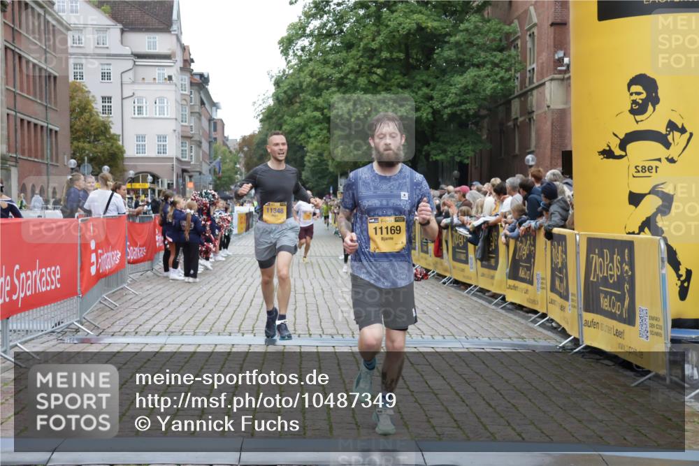 13.09.2026 - Kiel Lauf Yannick Fuchs http://msf.ph/oto/10487349 13.09.2026 10:26:45 Ziel 1102, 1717, 2244, 4278, 12421, 7294, 10034, 10964, 11348, 601, 3945, 5484, 6509, 9105, 12699, 12738, 5001, 7595, 11169, 11348 meine-sportfotos.de