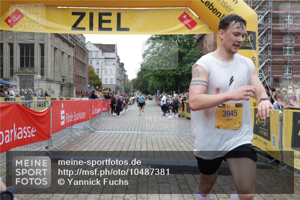 13.09.2026 - Kiel Lauf Yannick Fuchs http://msf.ph/oto/10487381 13.09.2026 10:27:27 Ziel 1189, 1498, 4564, 6156, 8846, 10784, 601, 1773, 1800, 5484, 6509, 9089, 9105, 10435, 12699, 12738, 531, 5080, 8276, 9835, 1717, 3945, 12421 meine-sportfotos.de