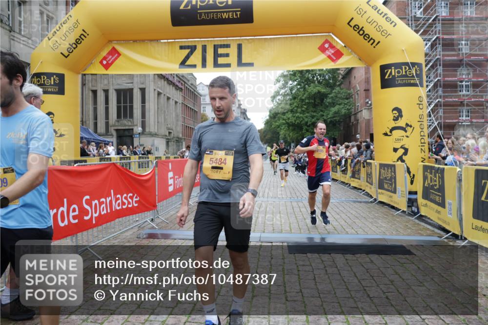13.09.2026 - Kiel Lauf Yannick Fuchs http://msf.ph/oto/10487387 13.09.2026 10:27:35 Ziel 531, 1498, 4564, 5080, 6156, 9835, 601, 1189, 1773, 1800, 8846, 9089, 9105, 10435, 10784, 12699, 12738, 5513, 6621, 8276, 8919, 10520, 11062, 601, 5484, 6509, 9105, 12738 meine-sportfotos.de