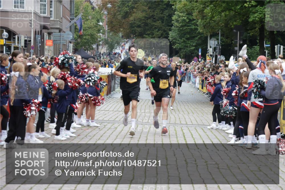 13.09.2026 - Kiel Lauf Yannick Fuchs http://msf.ph/oto/10487521 13.09.2026 10:28:54 Ziel 369, 2673, 3756, 3951, 4054, 4410, 5213, 7096, 7361, 8581, 9704, 11278, 11786, 12308, 571, 760, 1558, 2072, 2606, 3825, 4356, 6421, 6673, 7484, 8426, 9704, 10260, 11701, 11789, 12308, 296, 494, 1514, 1716, 1891, 2152, 3370, 3926, 4190, 4470, 5584, 7426, 8072, 10163, 10539, 10547, 11855, 12125, 3518, 10468, 12745 meine-sportfotos.de