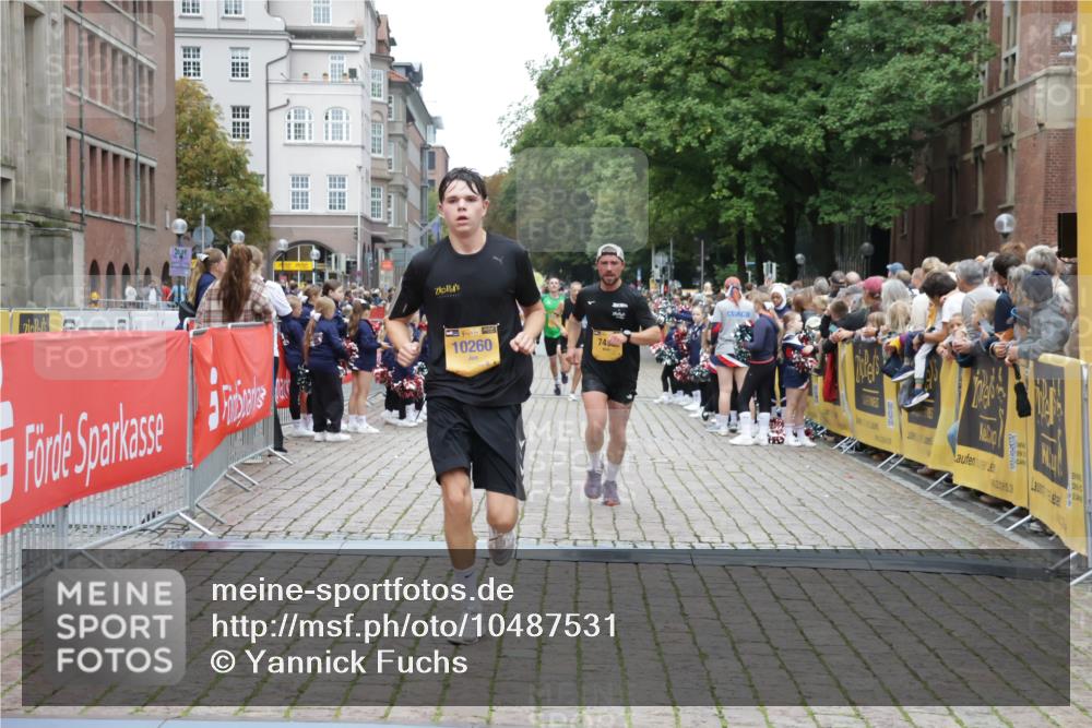 13.09.2026 - Kiel Lauf Yannick Fuchs http://msf.ph/oto/10487531 13.09.2026 10:28:58 Ziel 1514, 2152, 2673, 3951, 4054, 4410, 5213, 7426, 8581, 10163, 10539, 10547, 11278, 11786, 369, 571, 760, 1558, 2072, 2606, 3756, 3825, 4356, 6421, 6673, 7096, 7361, 7484, 8426, 9704, 10260, 11701, 11789, 12308, 296, 494, 1716, 1828, 1891, 3370, 3926, 4190, 4470, 5584, 8072, 10358, 11855, 12125, 3518, 7484, 10260, 12745 meine-sportfotos.de