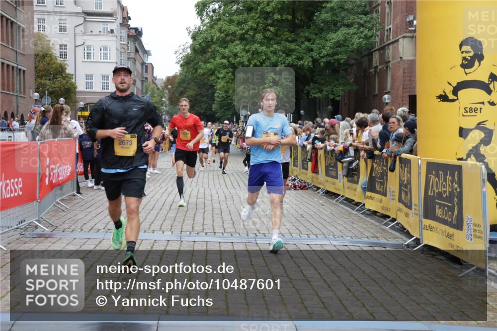 13.09.2026 - Kiel Lauf Yannick Fuchs http://msf.ph/oto/10487601 13.09.2026 10:29:29 Ziel 408, 878, 3177, 4336, 4744, 5143, 9984, 10233, 10630, 11222, 11462, 11594, 12093, 12332, 296, 494, 1514, 1716, 1828, 1891, 2152, 2673, 3370, 3926, 3951, 4190, 4410, 4470, 5213, 5584, 7426, 8072, 8581, 10163, 10358, 10539, 10547, 10630, 11278, 11855, 12125, 259, 5624, 6126, 6169, 8140, 10624, 12119, 12290, 12591, 12675, 369, 2673, 3756, 4054, 5213, 7096, 8581, 11278, 11786 meine-sportfotos.de