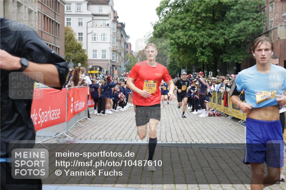 13.09.2026 - Kiel Lauf Yannick Fuchs http://msf.ph/oto/10487610 13.09.2026 10:29:31 Ziel 408, 878, 3177, 4336, 4744, 5143, 9984, 10233, 10624, 11222, 11462, 11594, 12093, 12332, 12675, 296, 494, 1514, 1716, 1828, 1891, 2152, 3370, 3926, 3951, 4190, 4410, 4470, 5213, 5584, 7426, 8072, 10163, 10358, 10539, 10547, 10630, 11278, 11855, 12125, 12332, 259, 5624, 6126, 6169, 8140, 12119, 12290, 12591, 2673, 3951, 4054, 4410, 5213, 8581, 11278, 11786 meine-sportfotos.de