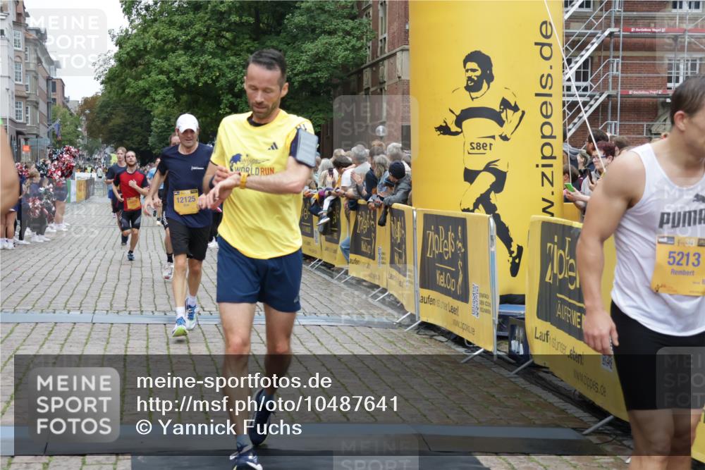 13.09.2026 - Kiel Lauf Yannick Fuchs http://msf.ph/oto/10487641 13.09.2026 10:29:41 Ziel 259, 878, 3177, 4336, 5624, 6126, 6169, 10624, 12093, 12119, 12290, 12591, 12675, 296, 408, 494, 1716, 1828, 1891, 3926, 4190, 4470, 4744, 5143, 5584, 8072, 9984, 10233, 10358, 10630, 11222, 11462, 11594, 11855, 12125, 12332, 5864, 8140, 9584, 10476, 12737, 1514, 1716, 2152, 3370, 3951, 4190, 4410, 4470, 7426, 8072, 10163, 10539, 10547, 12125 meine-sportfotos.de