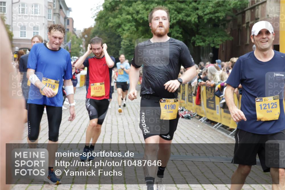 13.09.2026 - Kiel Lauf Yannick Fuchs http://msf.ph/oto/10487646 13.09.2026 10:29:43 Ziel 259, 3177, 4336, 5624, 6126, 6169, 10624, 12093, 12119, 12290, 12591, 12675, 296, 408, 494, 878, 1828, 1891, 3926, 4336, 4470, 4744, 5143, 5584, 8072, 9984, 10233, 10358, 10630, 11222, 11462, 11594, 11855, 12093, 12332, 3826, 5864, 8140, 9584, 10476, 12737, 1514, 1716, 2152, 3370, 3926, 4190, 4470, 7426, 8072, 10163, 10539, 10547, 12125 meine-sportfotos.de