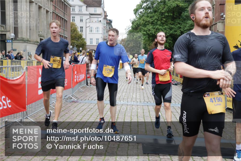 13.09.2026 - Kiel Lauf Yannick Fuchs http://msf.ph/oto/10487651 13.09.2026 10:29:44 Ziel 259, 3177, 5624, 6126, 6169, 8140, 10624, 12119, 12290, 12591, 12675, 296, 408, 494, 878, 1828, 1891, 3177, 3926, 4336, 4744, 5143, 5584, 8072, 9984, 10233, 10358, 10630, 11222, 11462, 11594, 11855, 12093, 12332, 3826, 5864, 9584, 10476, 12737, 1514, 1716, 2152, 3370, 3926, 4190, 4470, 7426, 8072, 12125 meine-sportfotos.de