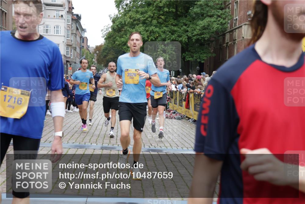 13.09.2026 - Kiel Lauf Yannick Fuchs http://msf.ph/oto/10487659 13.09.2026 10:29:46 Ziel 259, 5624, 6126, 6169, 8140, 12119, 12290, 12591, 296, 408, 494, 878, 1828, 1891, 3177, 3926, 4336, 4744, 5143, 5584, 9984, 10233, 10358, 10624, 10630, 11222, 11462, 11594, 11855, 12093, 12332, 12675, 3826, 5575, 5864, 9584, 10476, 12737, 296, 494, 1716, 1891, 3370, 3926, 4190, 4470, 5584, 8072, 11855, 12125 meine-sportfotos.de
