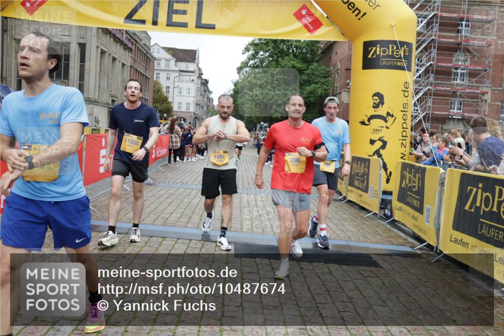 13.09.2026 - Kiel Lauf Yannick Fuchs http://msf.ph/oto/10487674 13.09.2026 10:29:50 Ziel 5624, 6126, 6169, 8140, 10476, 12119, 12290, 12591, 259, 408, 878, 1828, 3177, 4336, 4744, 5143, 9984, 10233, 10358, 10624, 10630, 11222, 11462, 11594, 12093, 12332, 12675, 563, 3826, 5082, 5575, 5864, 7152, 8582, 9584, 12737, 296, 494, 1828, 1891, 3926, 4470, 5584, 8072, 10358, 11855 meine-sportfotos.de