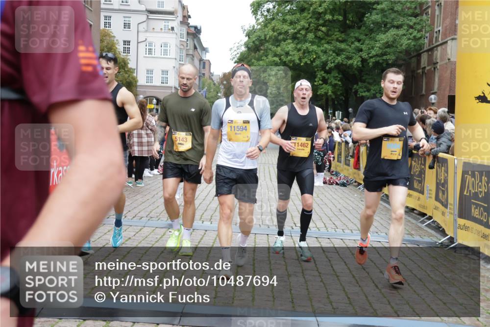 13.09.2026 - Kiel Lauf Yannick Fuchs http://msf.ph/oto/10487694 13.09.2026 10:30:01 Ziel 3826, 5575, 5864, 9584, 10476, 12737, 259, 878, 3177, 4336, 5624, 6126, 6169, 8140, 9984, 10233, 10624, 11222, 11462, 12093, 12119, 12290, 12591, 12675, 556, 563, 2762, 4471, 4477, 4837, 5082, 7152, 7691, 7818, 8582, 9644, 9669, 10019, 10129, 11781, 12491, 408, 4744, 5143, 9984, 10233, 10630, 11222, 11462, 11594, 12332 meine-sportfotos.de