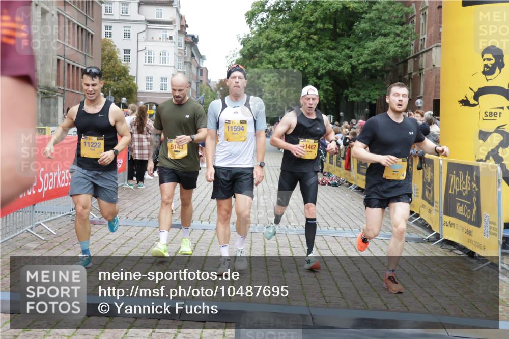 13.09.2026 - Kiel Lauf Yannick Fuchs http://msf.ph/oto/10487695 13.09.2026 10:30:01 Ziel 3826, 5575, 5864, 9584, 10476, 12737, 259, 878, 3177, 4336, 5624, 6126, 6169, 8140, 9984, 10233, 10624, 11222, 11462, 12093, 12119, 12290, 12591, 12675, 556, 563, 2762, 4471, 4477, 4837, 5082, 7152, 7691, 7818, 8582, 9644, 9669, 10019, 10129, 11781, 12491, 408, 4744, 5143, 9984, 10233, 10630, 11222, 11462, 11594, 12332 meine-sportfotos.de
