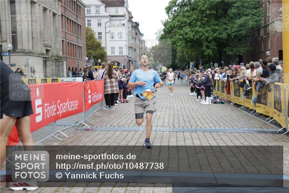 13.09.2026 - Kiel Lauf Yannick Fuchs http://msf.ph/oto/10487738 13.09.2026 10:30:29 Ziel 314, 629, 1203, 1454, 1734, 2149, 2379, 2441, 2756, 2762, 4438, 4471, 4477, 5384, 5967, 7703, 7844, 8122, 9060, 10129, 11781, 12491, 556, 563, 3826, 4471, 4477, 4837, 5082, 5575, 5864, 7152, 7691, 7818, 8582, 9584, 9644, 9669, 10019, 10129, 10476, 11781, 12491, 12737, 457, 4287, 5268, 5592, 5745, 6291, 8862, 9866, 9868, 10368, 11237, 12566, 8140, 10476, 12737 meine-sportfotos.de