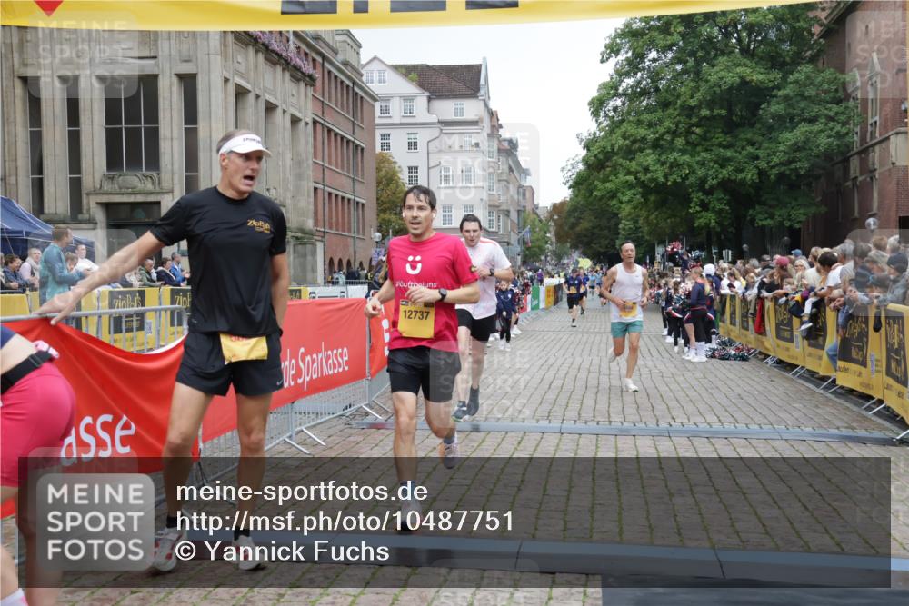 13.09.2026 - Kiel Lauf Yannick Fuchs http://msf.ph/oto/10487751 13.09.2026 10:30:33 Ziel 314, 457, 629, 1203, 1454, 1734, 2149, 2379, 2441, 2756, 4287, 4438, 5384, 5592, 5745, 5967, 7703, 7844, 8122, 9060, 10368, 11237, 556, 563, 2762, 3826, 4438, 4471, 4477, 4837, 5082, 5575, 5864, 7152, 7691, 7818, 8582, 9584, 9644, 9669, 10019, 10129, 11781, 12491, 1574, 1726, 5268, 6291, 8862, 9866, 9868, 10543, 12566, 5864, 9584, 10476, 12737 meine-sportfotos.de
