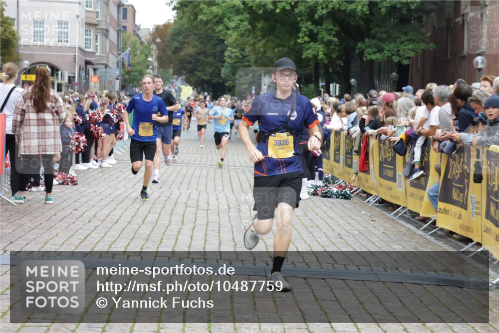 13.09.2026 - Kiel Lauf Yannick Fuchs http://msf.ph/oto/10487759 13.09.2026 10:30:38 Ziel 314, 457, 629, 1203, 2149, 2379, 2441, 2756, 4287, 5592, 5745, 5967, 6291, 7703, 8862, 9060, 10368, 11237, 556, 563, 1203, 1454, 1734, 2762, 3826, 4438, 4471, 4477, 4837, 5082, 5384, 5575, 7152, 7691, 7818, 7844, 8122, 8582, 9644, 9669, 10019, 10129, 11781, 12491, 1574, 1726, 3298, 4933, 5268, 6450, 9866, 9868, 10543, 12566, 3826, 5575, 5864, 9584, 12737 meine-sportfotos.de