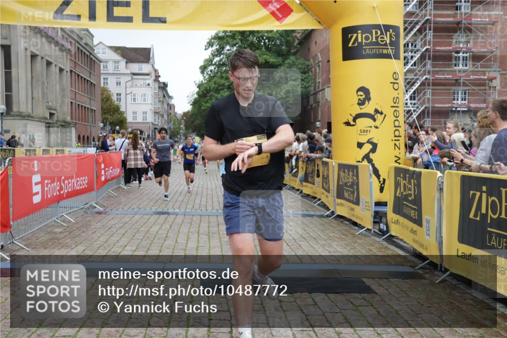 13.09.2026 - Kiel Lauf Yannick Fuchs http://msf.ph/oto/10487772 13.09.2026 10:30:43 Ziel 457, 2149, 2379, 2441, 4287, 5268, 5592, 5745, 6291, 8862, 9060, 9866, 9868, 10368, 11237, 314, 556, 563, 629, 1203, 1454, 1734, 2149, 2756, 2762, 4438, 4471, 4477, 4837, 5384, 5967, 7152, 7691, 7703, 7818, 7844, 8122, 8582, 9644, 9669, 10019, 10129, 11781, 12491, 419, 967, 1187, 1574, 1726, 3298, 4933, 6450, 9919, 10543, 11040, 11669, 12566, 563, 3826, 5082, 5575, 7152, 8582 meine-sportfotos.de