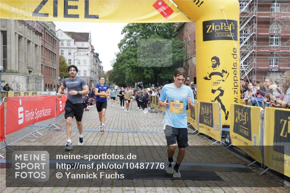 13.09.2026 - Kiel Lauf Yannick Fuchs http://msf.ph/oto/10487776 13.09.2026 10:30:44 Ziel 457, 2379, 2441, 4287, 5268, 5592, 5745, 6291, 8862, 9060, 9866, 9868, 10368, 11237, 12566, 314, 556, 563, 629, 1203, 1454, 1734, 2149, 2379, 2441, 2756, 2762, 4438, 4471, 4477, 4837, 5384, 5967, 7152, 7691, 7703, 7818, 7844, 8122, 9060, 9644, 9669, 10019, 10129, 11781, 12491, 419, 967, 1187, 1574, 1726, 3298, 4933, 6450, 9919, 10543, 11040, 11669, 563, 3826, 5082, 5575, 7152, 7818, 8582 meine-sportfotos.de