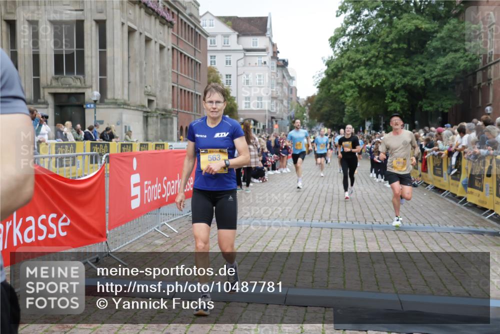 13.09.2026 - Kiel Lauf Yannick Fuchs http://msf.ph/oto/10487781 13.09.2026 10:30:47 Ziel 1574, 1726, 5268, 5745, 6291, 8862, 9866, 9868, 10368, 11237, 12566, 314, 457, 556, 629, 1203, 1454, 1734, 2149, 2379, 2441, 2756, 2762, 4287, 4438, 4471, 4477, 4837, 5384, 5592, 5745, 5967, 7691, 7703, 7818, 7844, 8122, 9060, 9644, 9669, 10019, 10129, 10368, 11237, 11781, 12491, 419, 967, 1187, 3298, 4933, 5612, 6450, 9919, 10543, 11040, 11669, 563, 4837, 5082, 5575, 7152, 7691, 7818, 8582, 9644 meine-sportfotos.de